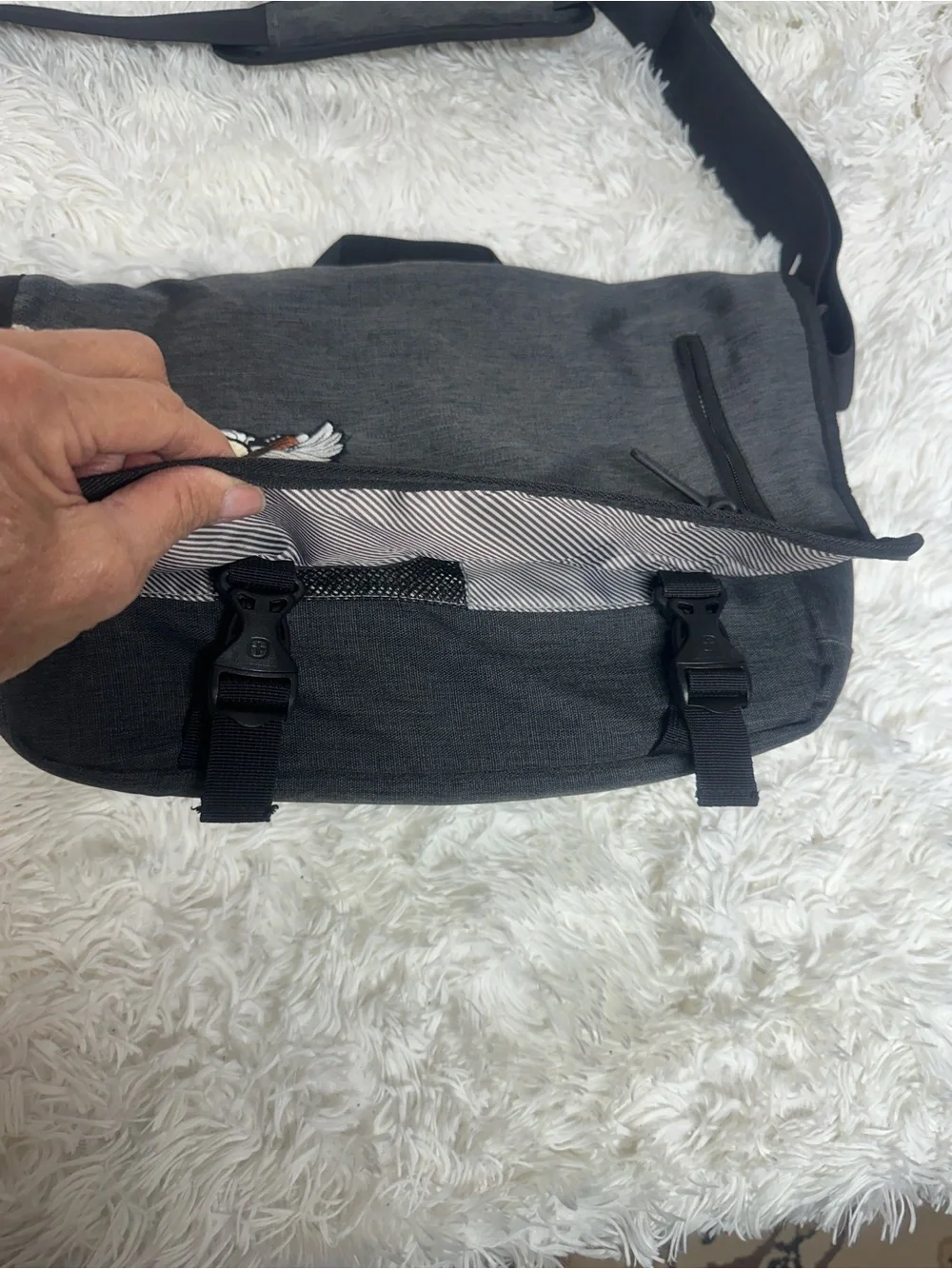 SwissGear stylish messenger